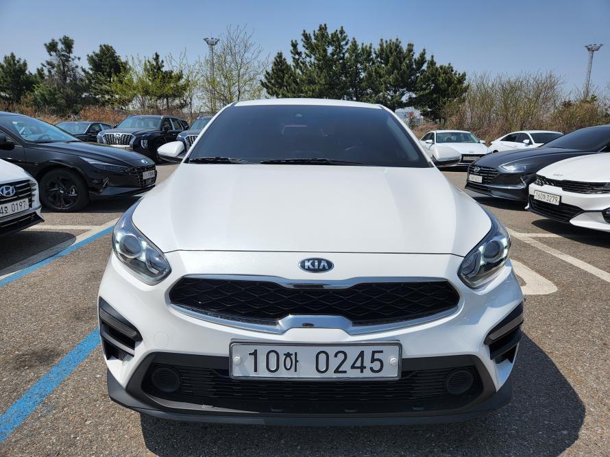 K3 4DR 1.6 트렌디/보증금 100만원/월 397,000원/중고차 장기렌트