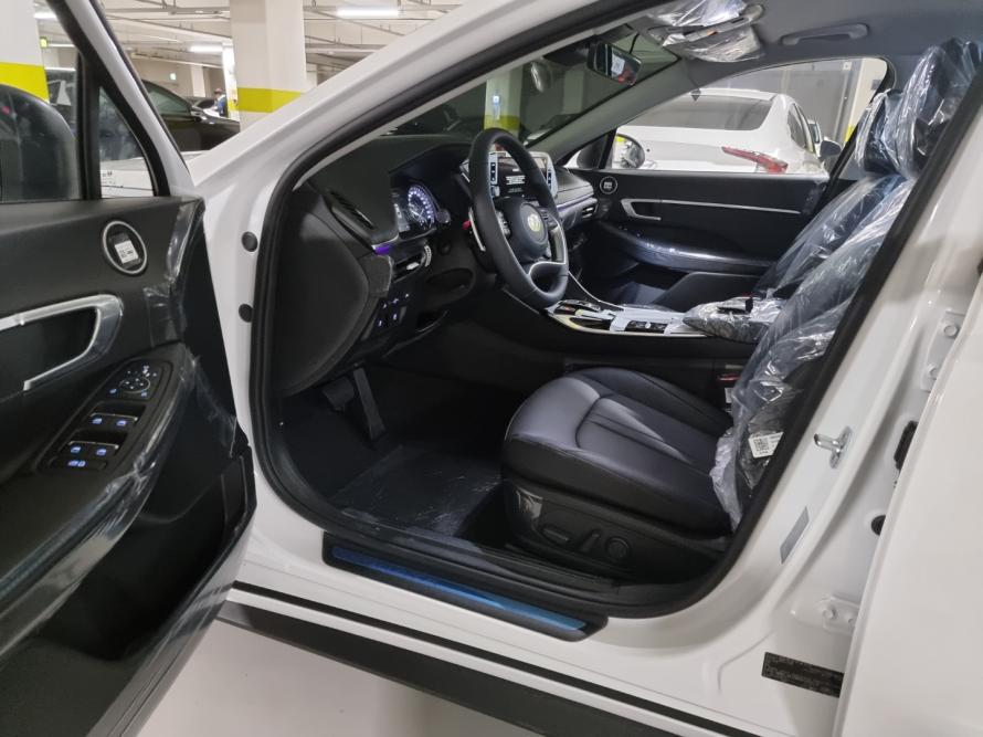 쏘나타DN8 렌터카LPi 2.0 스마트오토/월 650,000원/신차 장기렌트