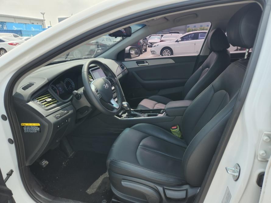 LF 쏘나타 LPI 2.0 뉴라이즈/527,000 원/중고차 장기렌트